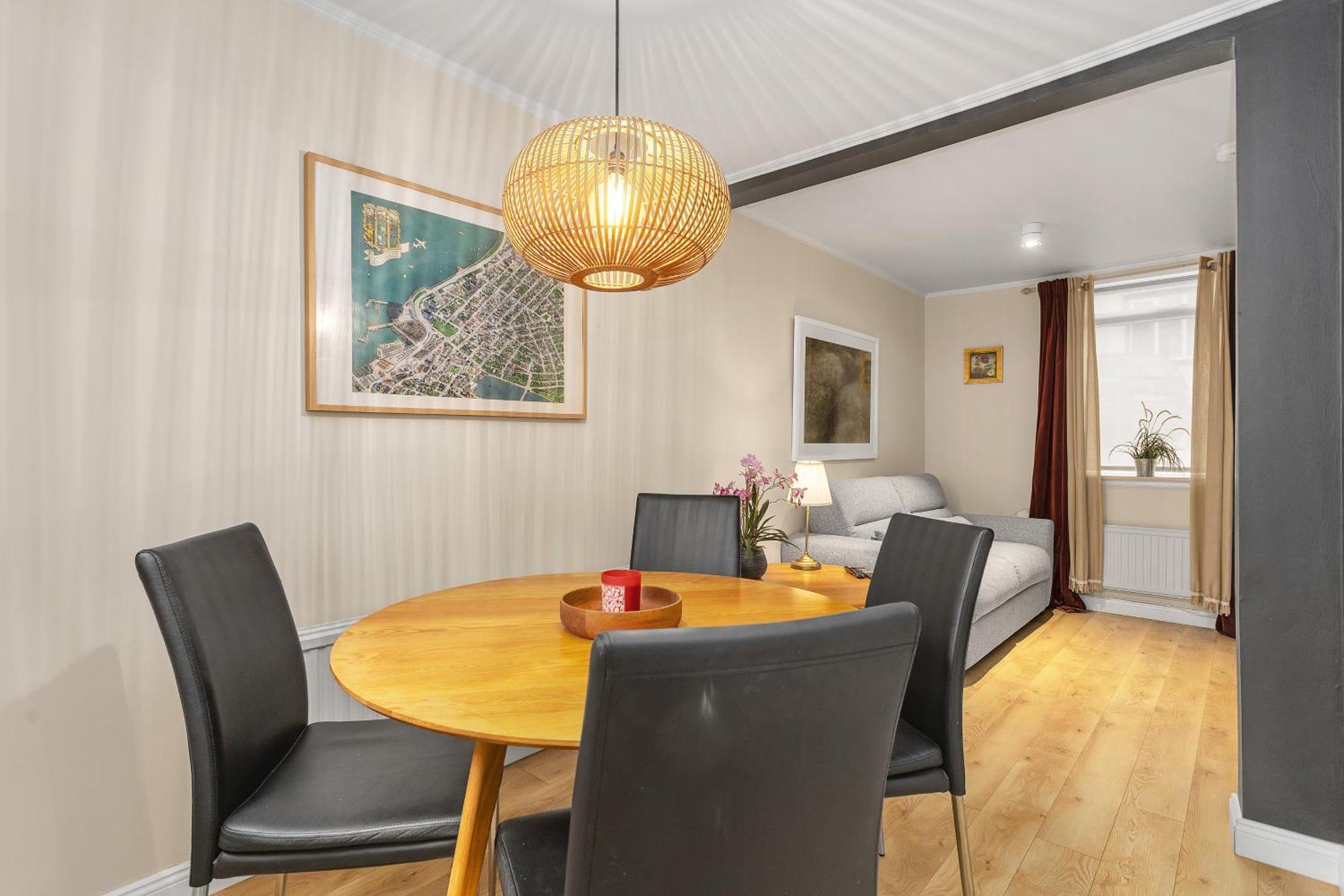 Live As Locals Apartments Reykjavik Room photo