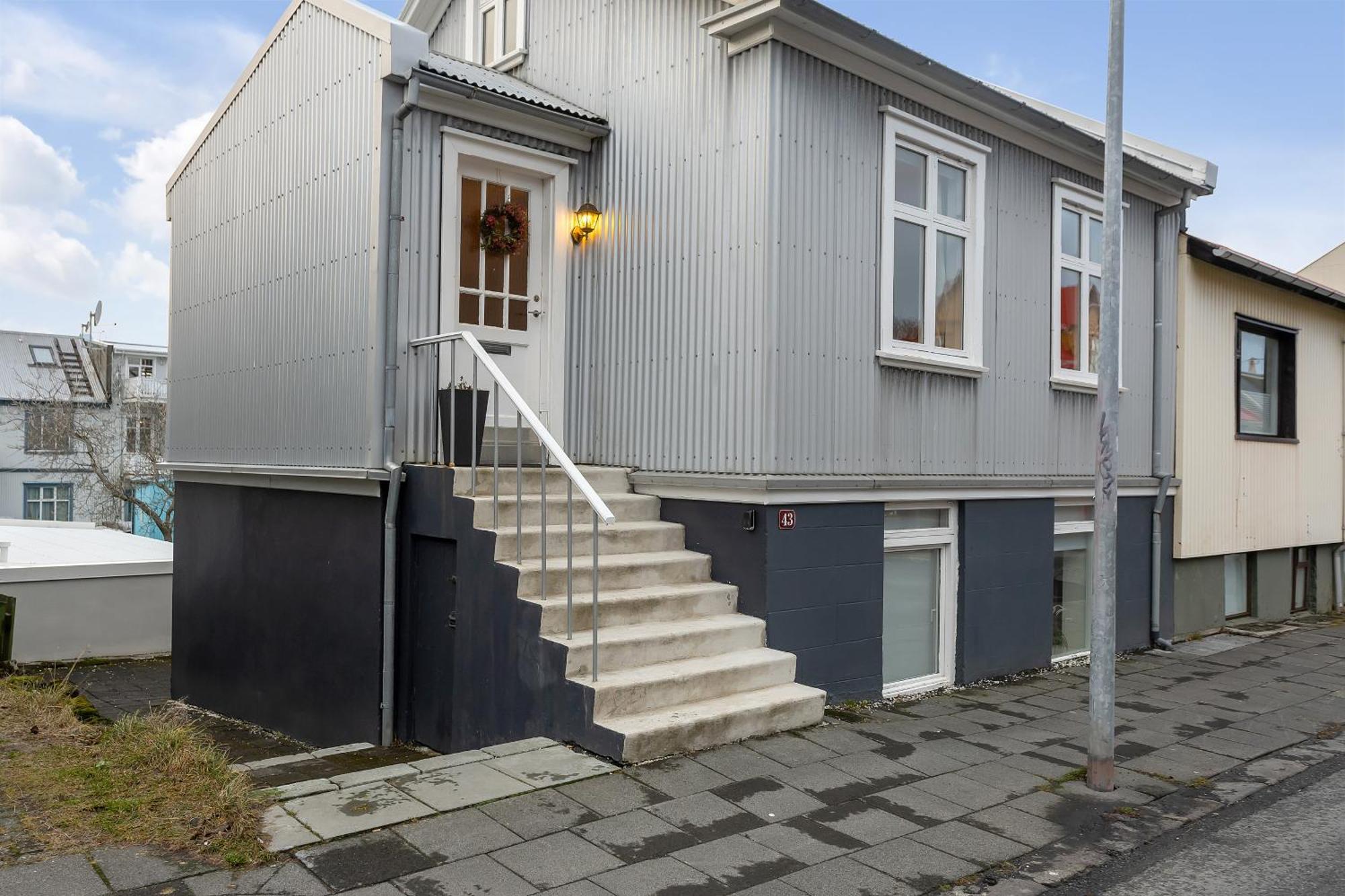 Live As Locals Apartments Reykjavik Room photo